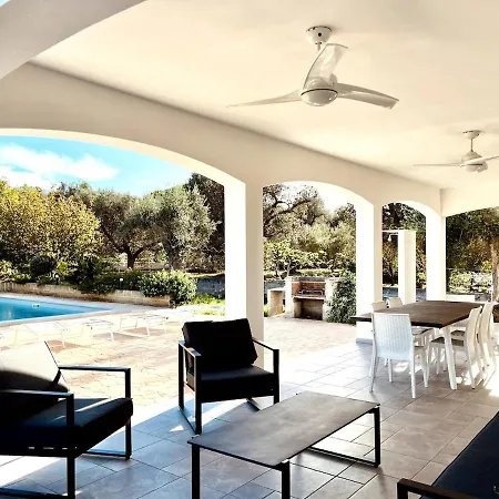Dolce Vila *
